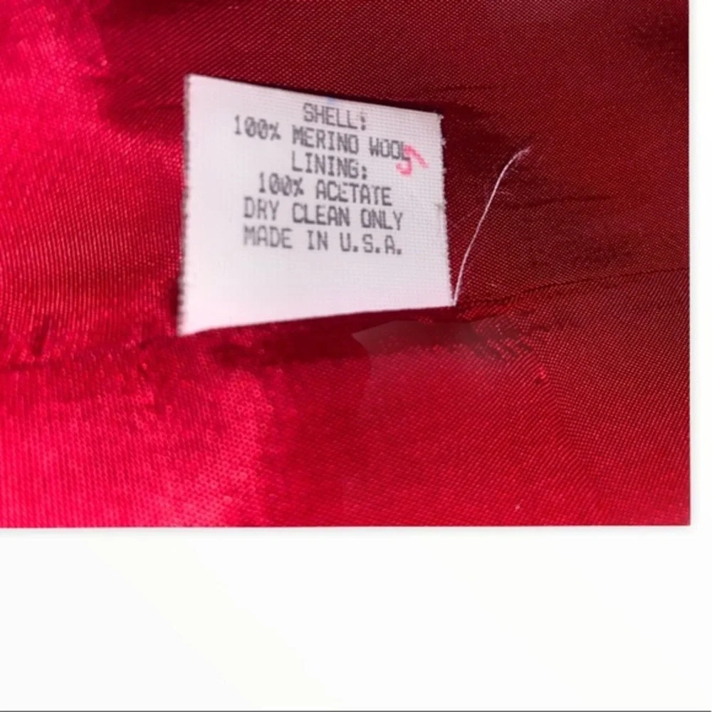 Preview‎ Collection Red Wool Blazer​ - Picture 8 of 11